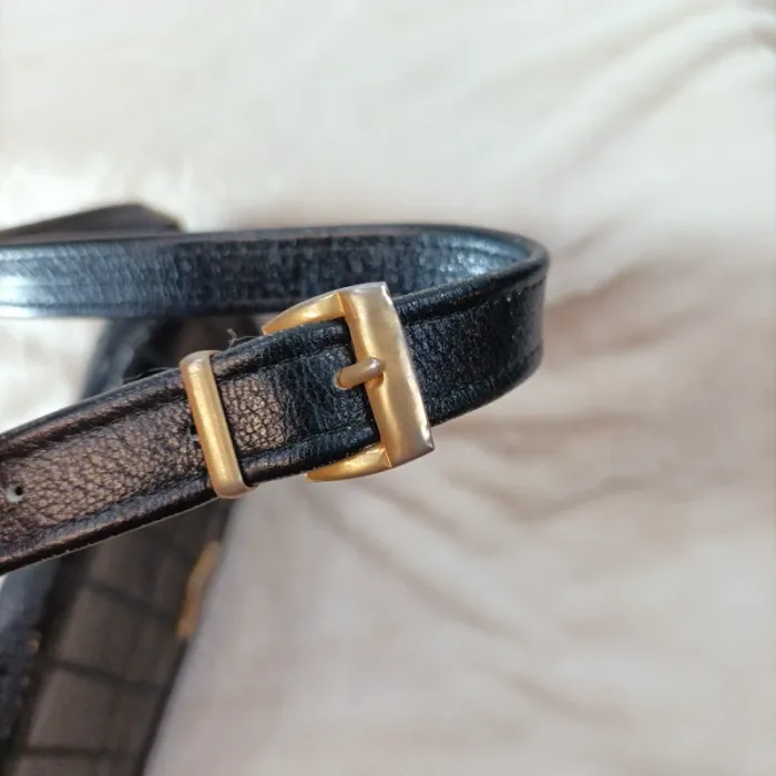 Sac à main vintage noir cuir croco et boucle dorée réglable format épaule S051 - photo numéro 9