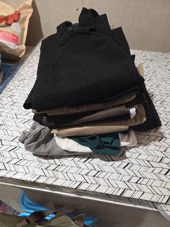 Lot vêtements t34