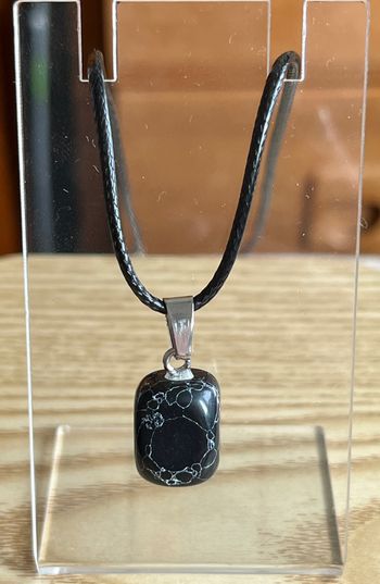 Collier pierre noir