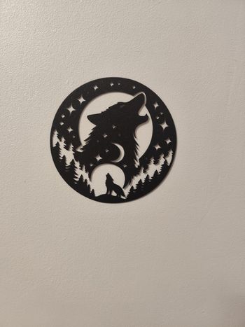 Décoration murale loup hurlant