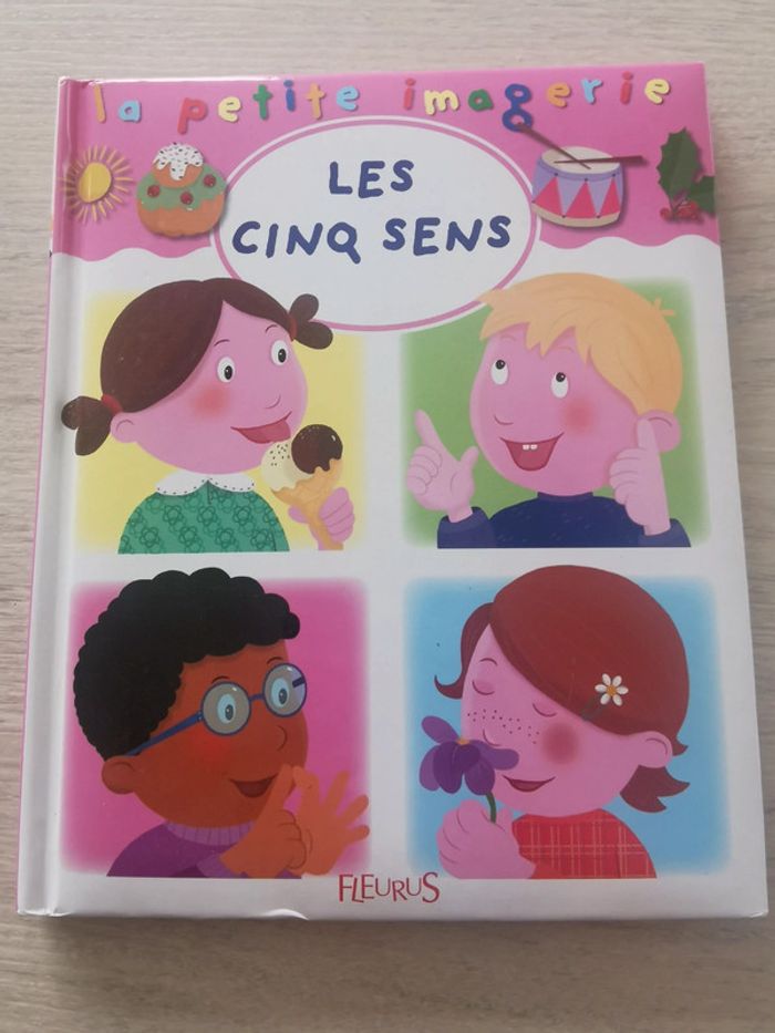Livre la petite imagerie les 5 sens - photo numéro 1