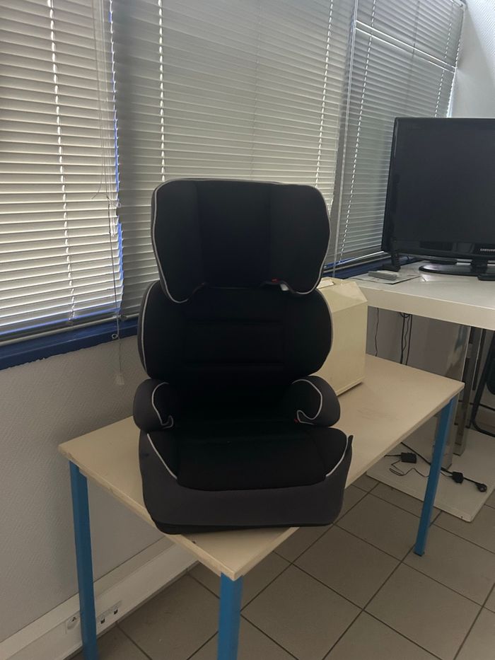 Siège auto neuf 15-36kg