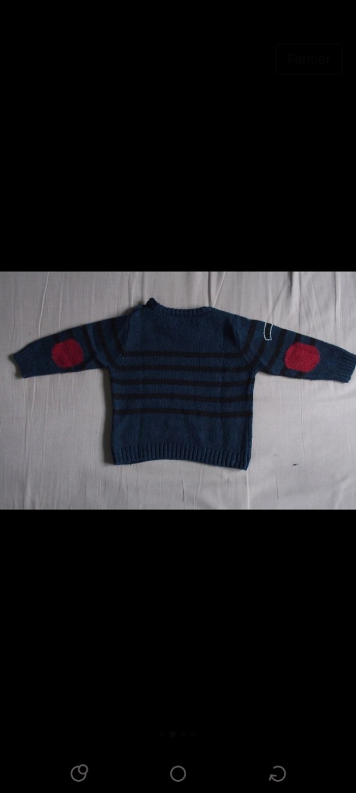 Pull chaud IKKs 12 mois - photo numéro 2