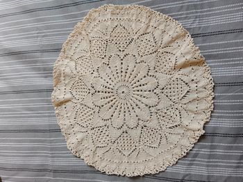 napperon écru fait main diamètre 30 cm