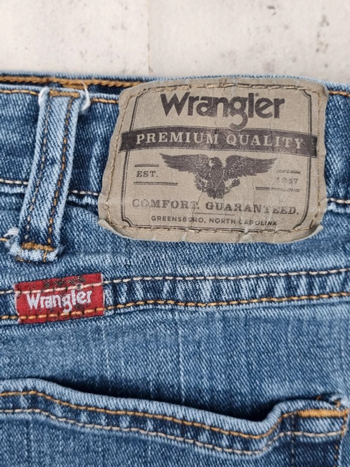 Jeans Straight Fit Wrangler bleu clair – Taille 40x30 Hommes (mesures en photos) - photo numéro 6