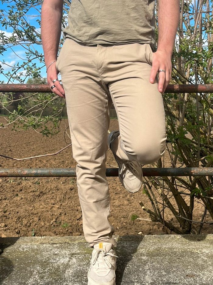 Pantalon chino couleur beige - photo numéro 10