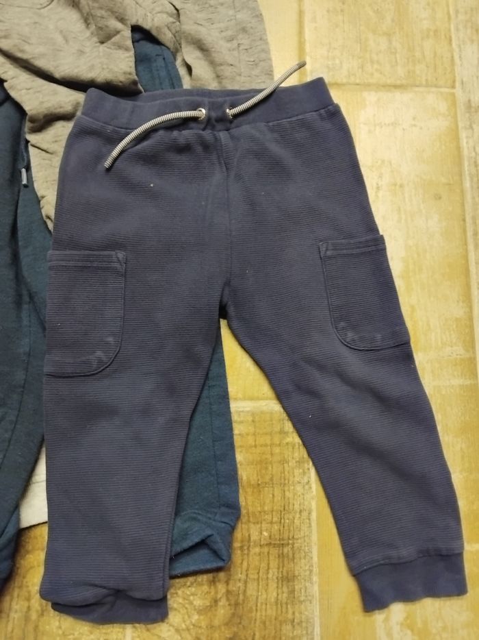 Lot de 4 joggings taille 3 ans garçon - photo numéro 5