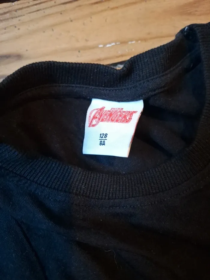 Tshirt avengers taille 8 ans - photo numéro 3