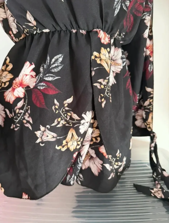 Combishort fleurie à manches longues (Taille M) - photo numéro 4