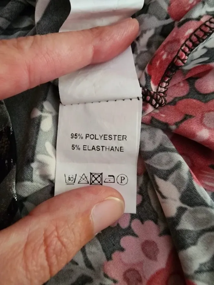 🌸T-shirt Fleuri Armand Thiery Taille 38🌸 - photo numéro 8