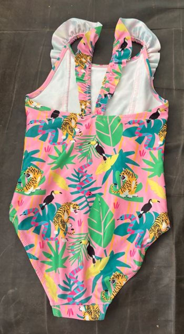Maillot 1 pièce (122/128) - photo numéro 2
