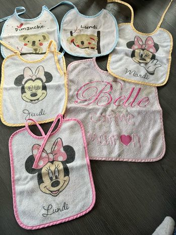 Lot 6 bavoirs divers