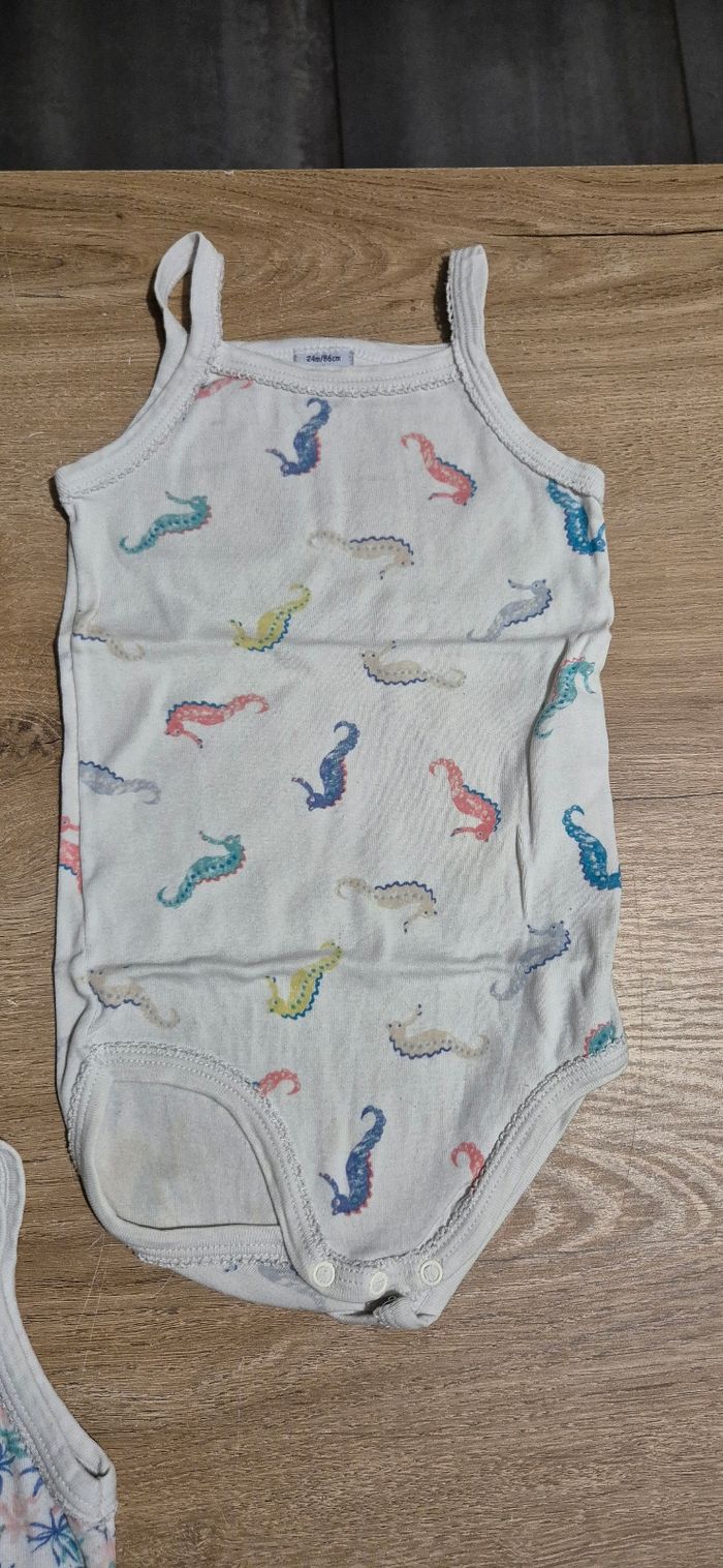 Lot bodies bretelles Petit Bateau 24 mois - photo numéro 4