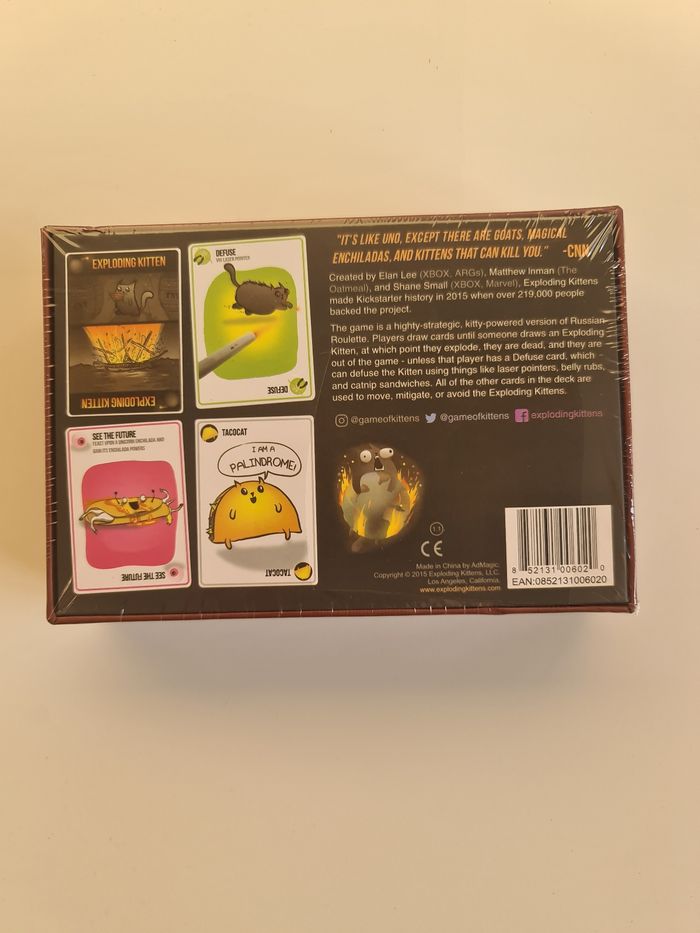 Exploding kittens jeu cartes de société jamais utilisé et blister - photo numéro 2