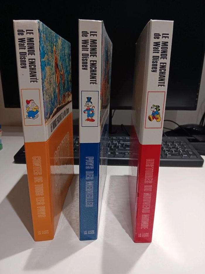 Lot 3 livres vintage Disney Le monde enchanté de Walt Disney 256 page chacun dépôt légal 1978 - photo numéro 2