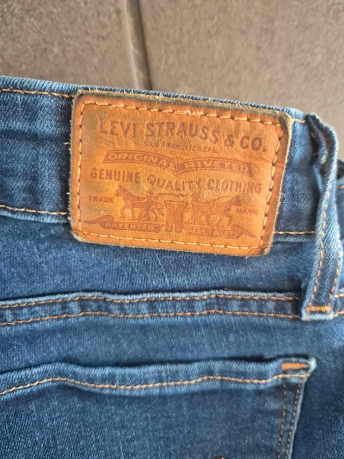 Jean slim Levis taille 38 - photo numéro 3