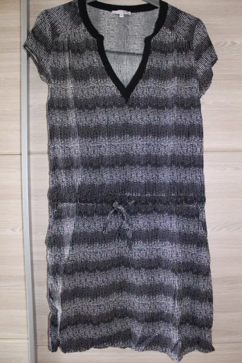Robe sans manche Taille 44