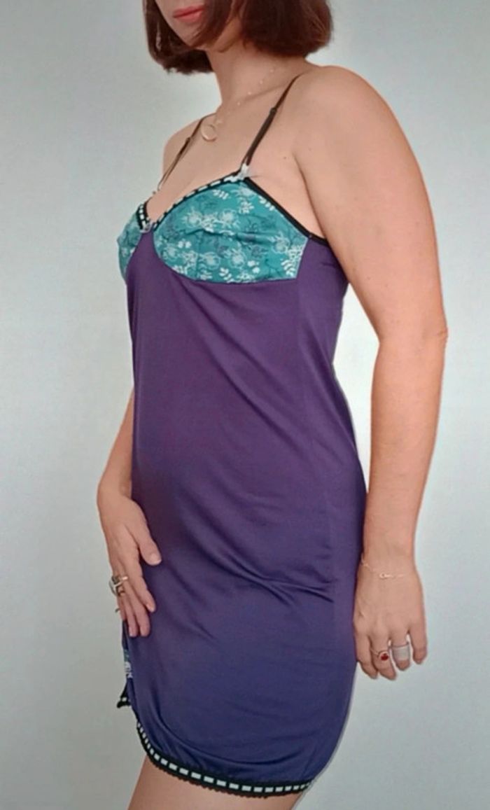 Nuisette douce fendue décolletée taille 38 - photo numéro 4