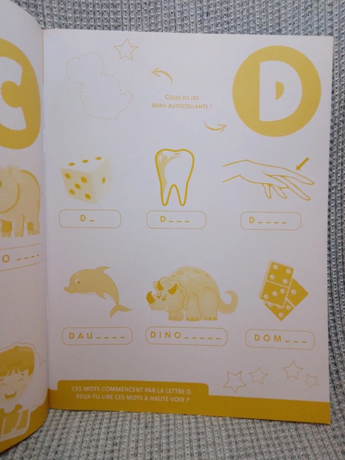 L'alphabet - livre d'activités avec autocollants - photo numéro 4