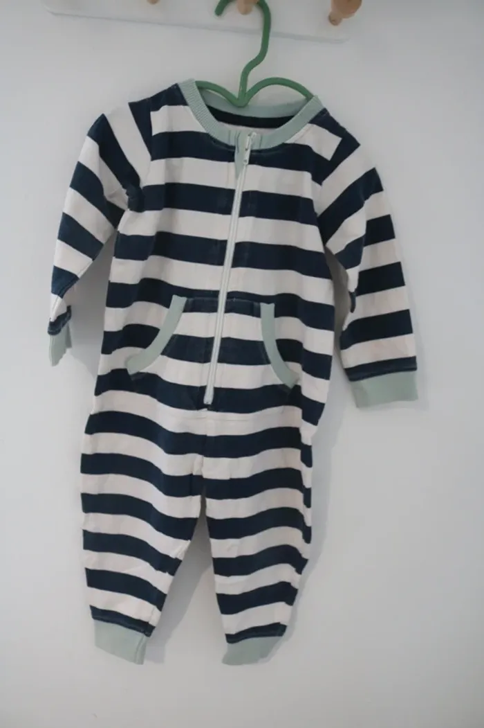 Lot pyjamas automne garçon 12 mois - photo numéro 6
