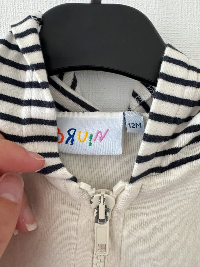 Gilet à capuche - taille 12 mois 🌼 - photo numéro 2