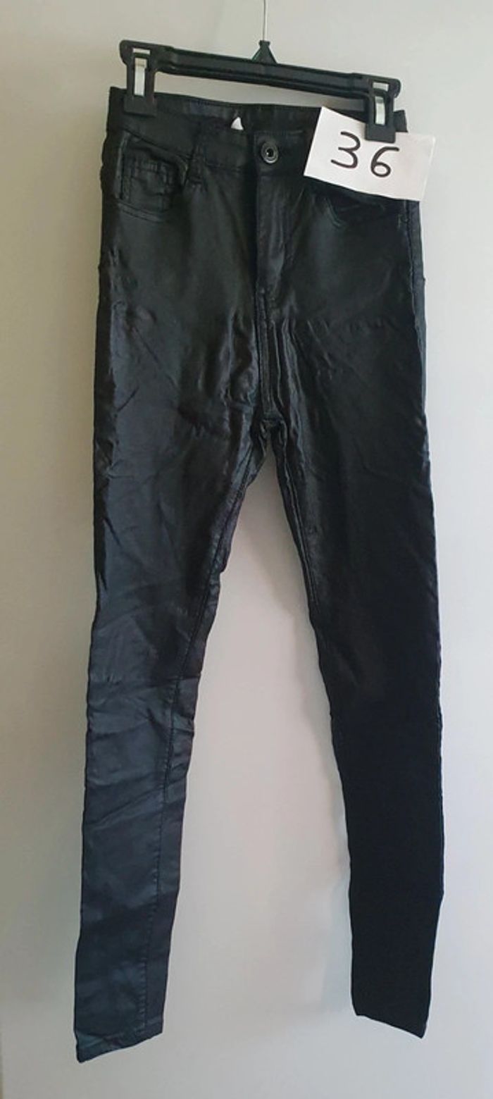 Pantalon femme taille S/ 36 - photo numéro 2