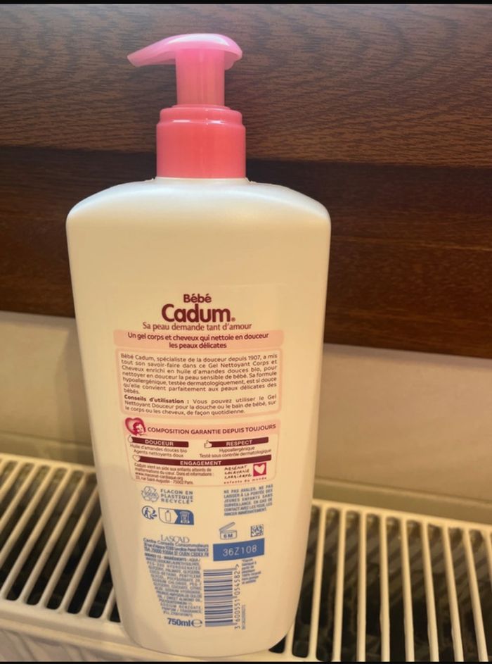 Gel nettoyant corps et cheveux - photo numéro 2