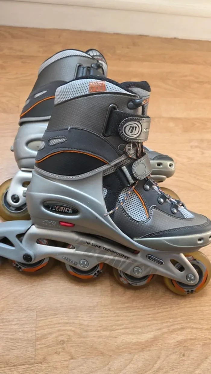 Roller Tecnica Mustang ABEC 7 + Protections - photo numéro 2