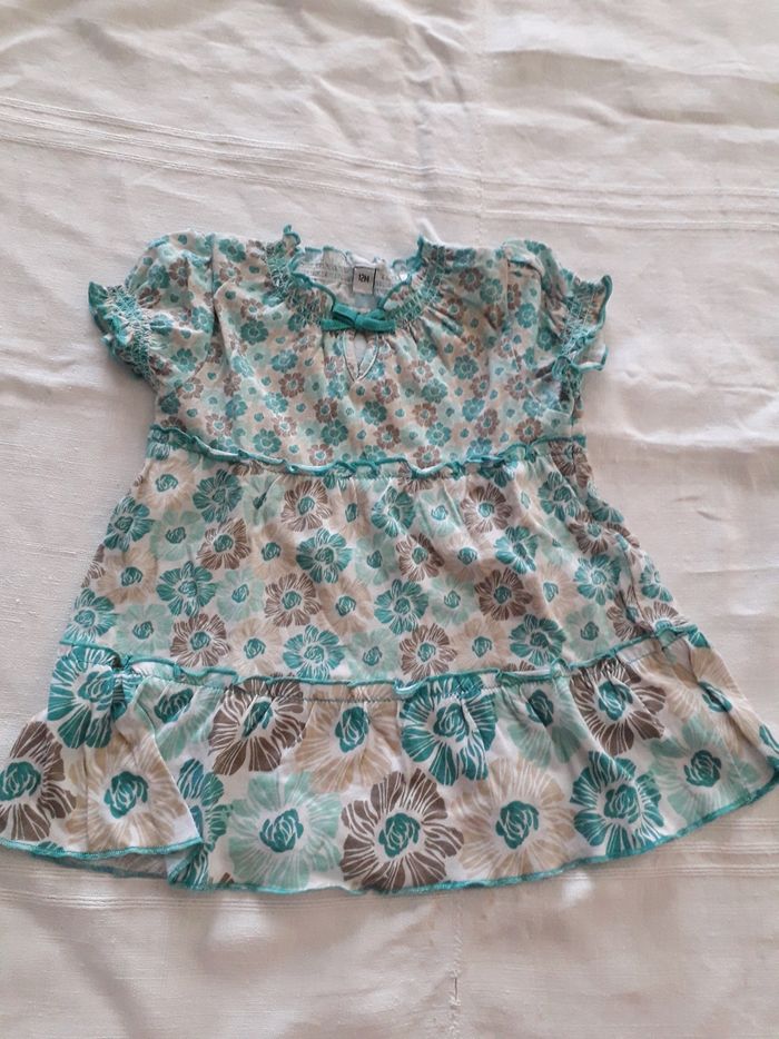 T-shirt d'été à fleurs vertes