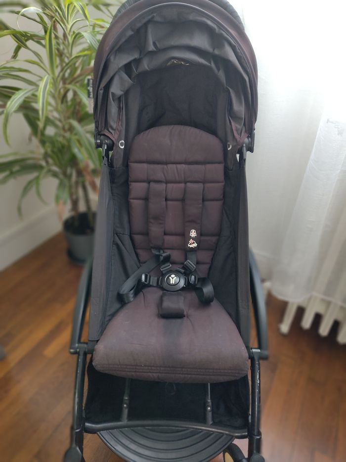 Poussette yoyo2 noire très bon état - photo numéro 2
