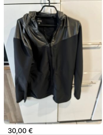 Veste très peu porté comme neuve fine Nike