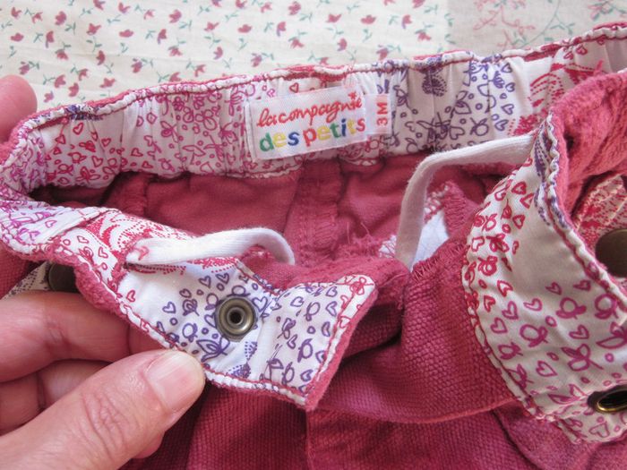 Pantalon velours rose framboise 3 mois - photo numéro 3