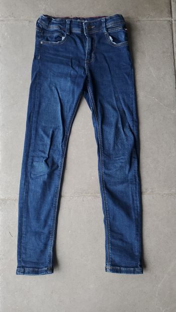 Jean 9 ans tape à l'œil