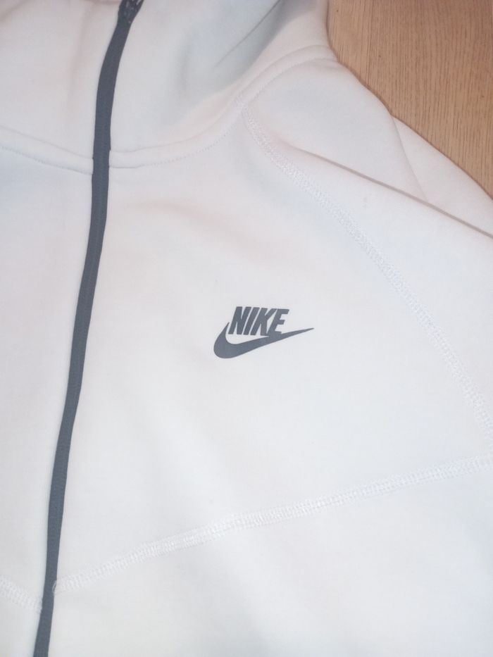 Nike tech blanc - photo numéro 3