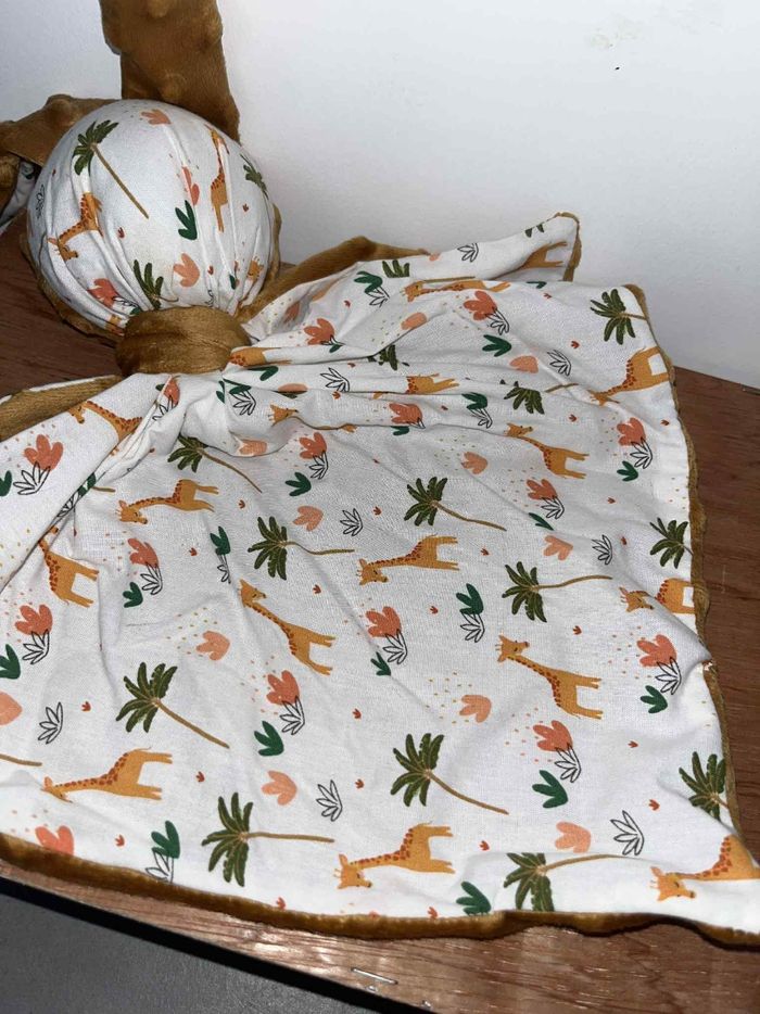 Doudou girafe - photo numéro 2