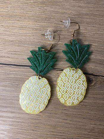 Boucles d oreilles acrylique ananas