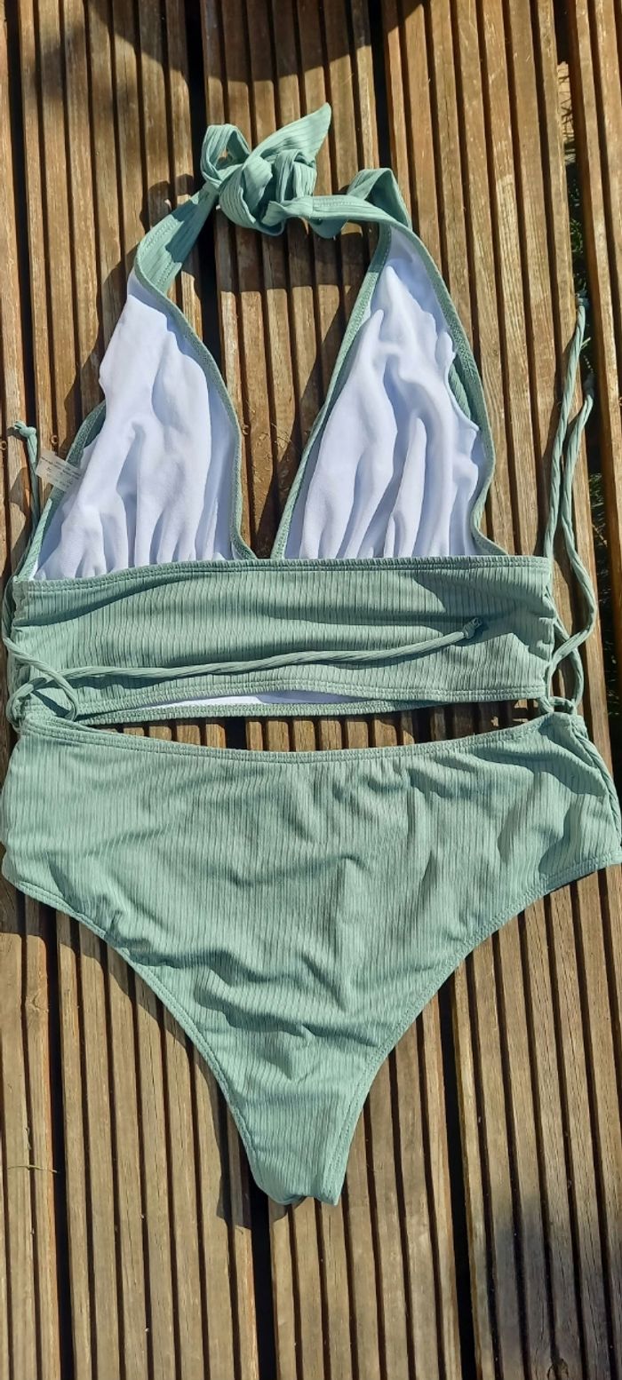 Maillot de bain 2 pièces - photo numéro 2