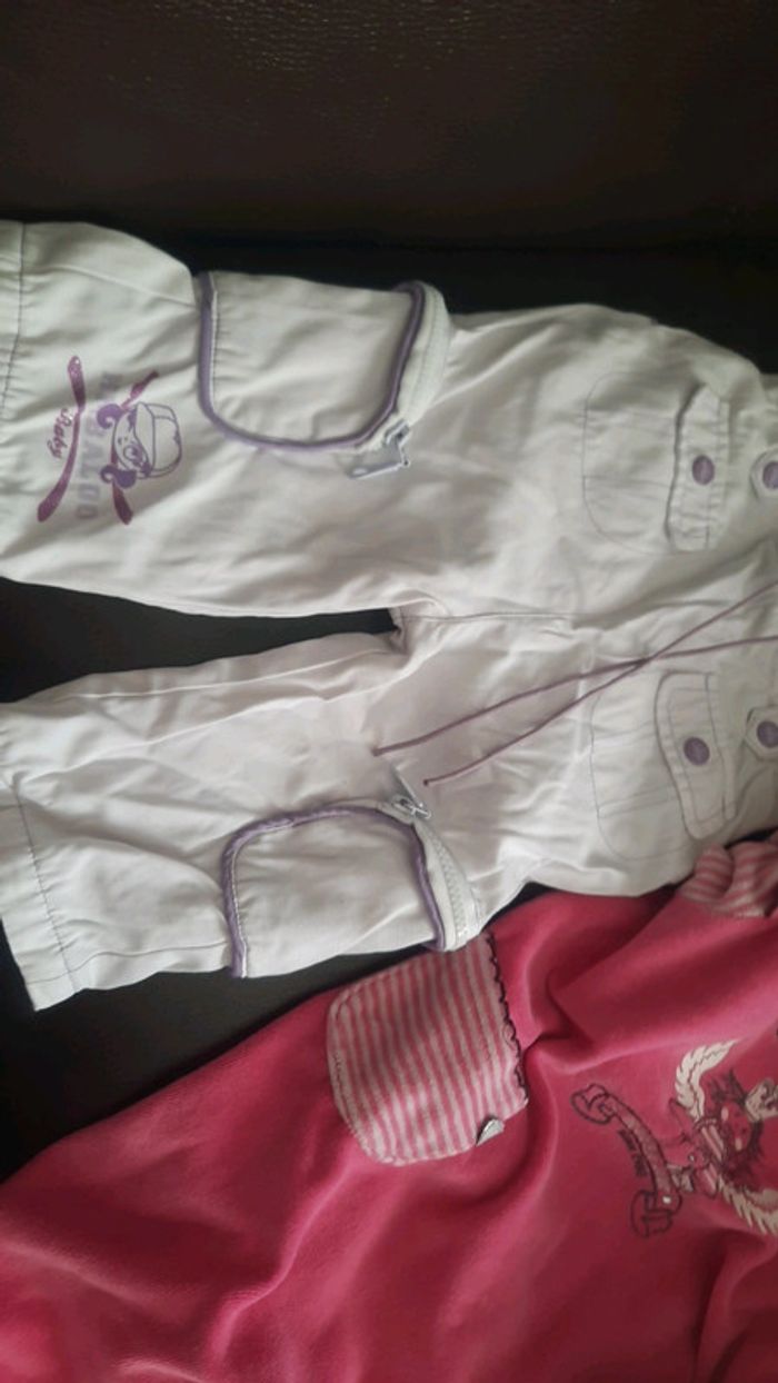 Lot pyjamas et pantalon blanc 1 ans - photo numéro 2