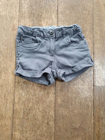 Short gris
