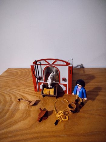 🔥 Box Écurie Playmobil avec Cheval, Cavalière et Accessoires 🔥