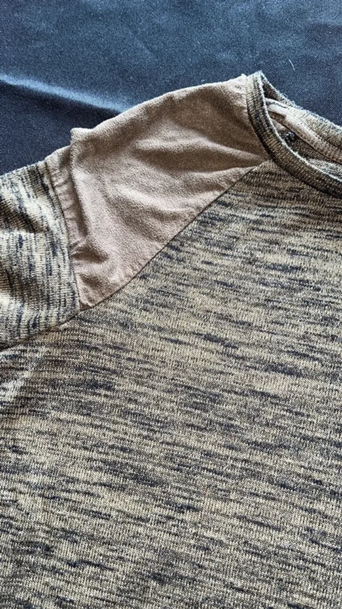 Haut Bershka kaki taille xs - photo numéro 4