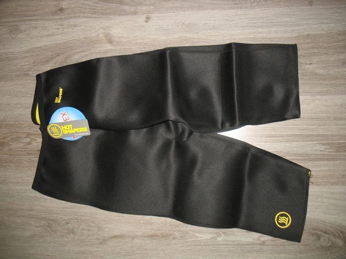 BERMUDA DE SUDATION NOIR "HOT SHAPERS" - NEUF - TAILLE M - n°01