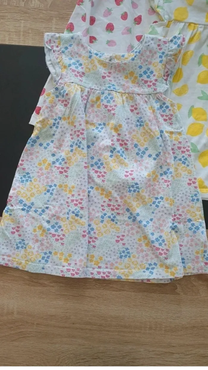 Lot de 5 robes 80 cm - photo numéro 5