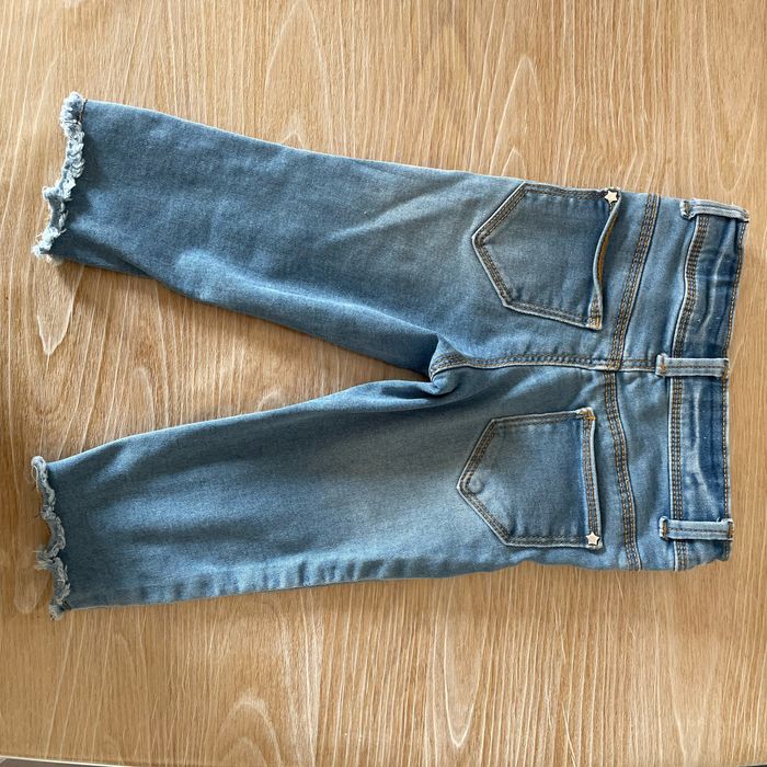 Pantacourt, fille, trois ans - photo numéro 3