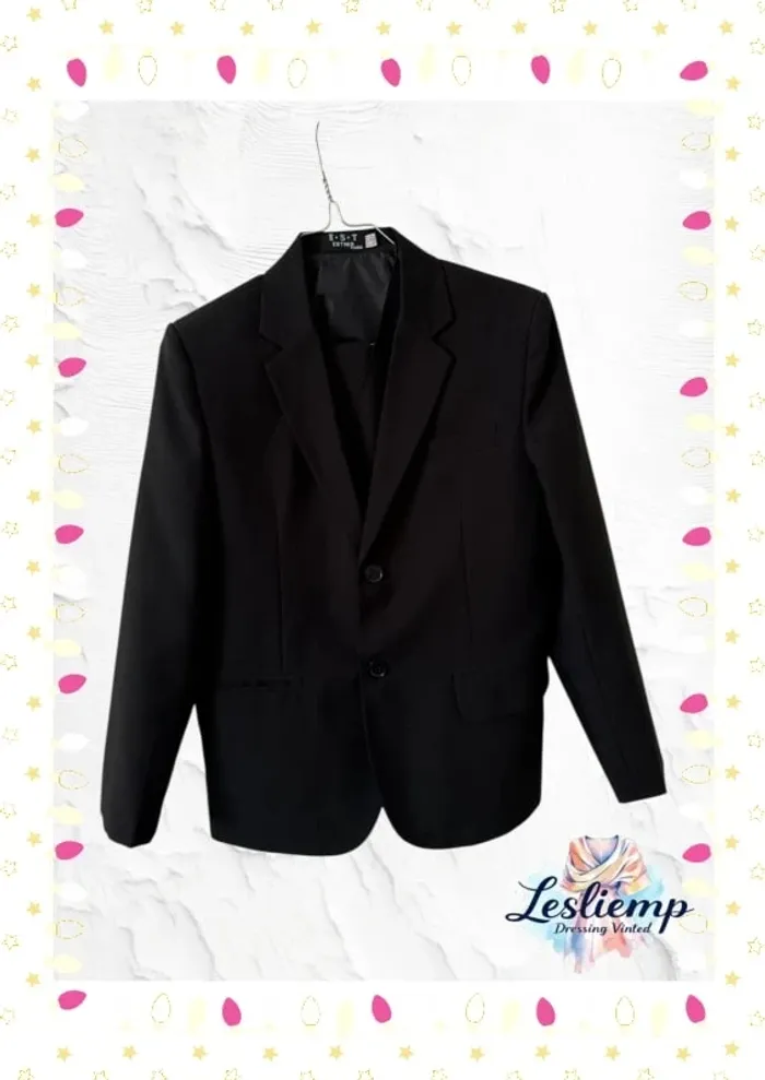 Costume 3 pièce noir comme neuf mis une fois garçon 12 ans enfant