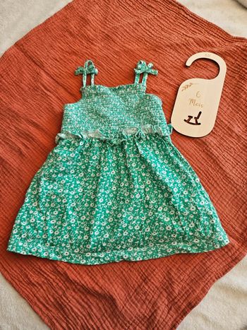 Robe à fines bretelles / Taille 6 mois