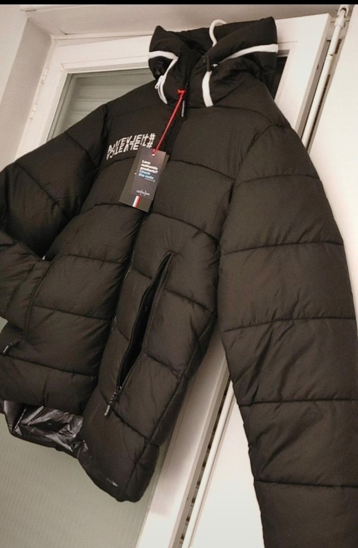 Doudoune Helvetica XXL Neuve a capuche Black Trevor
