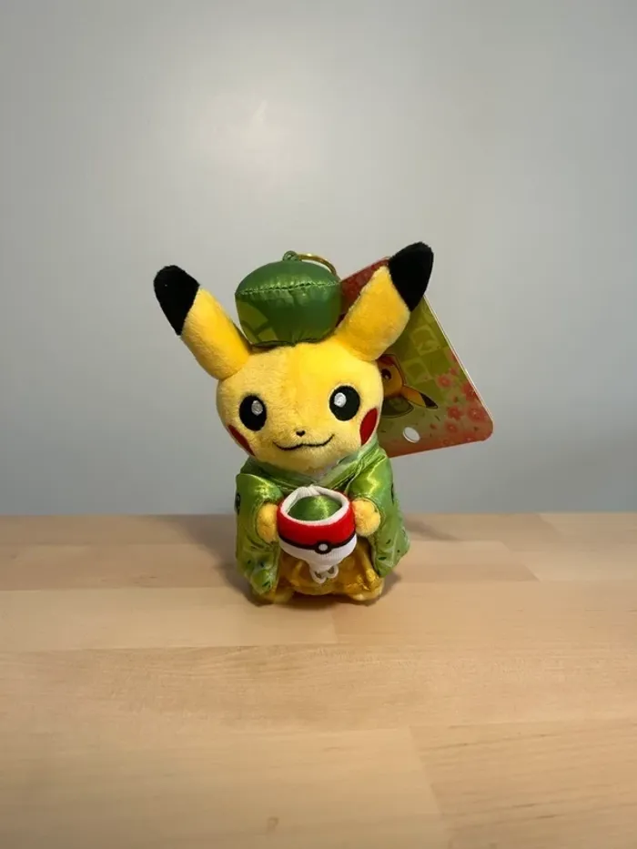 Peluche Porte-clés Pikachu Kimono Pokémon Center Kyoto - Tea Party Version (Rare / Collector)
