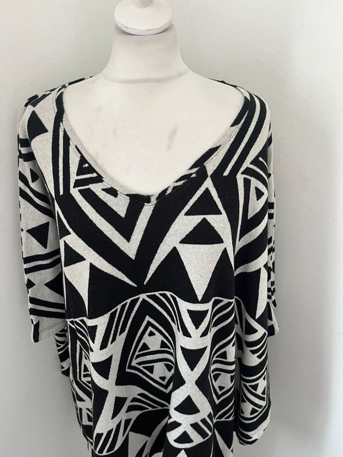 Poncho motifs géométriques Jacqueline de tong M - photo numéro 3