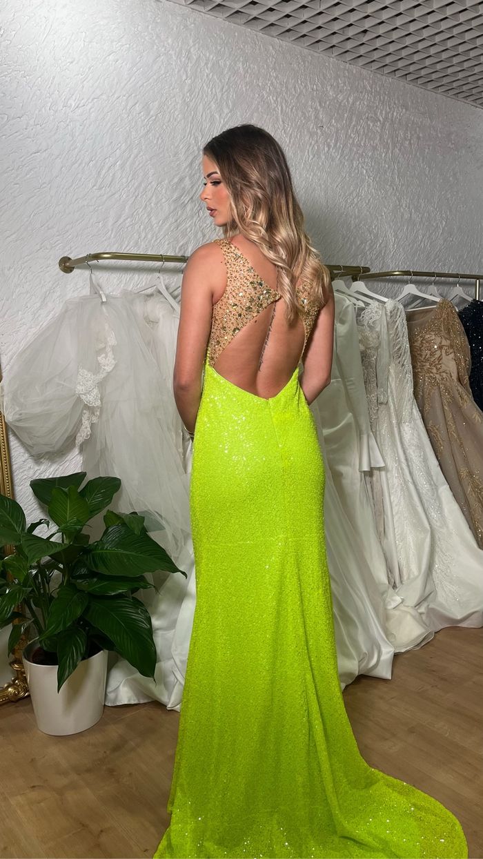 Robe de soirée verte - photo numéro 2